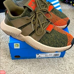 Adidas Prophere J sneakers